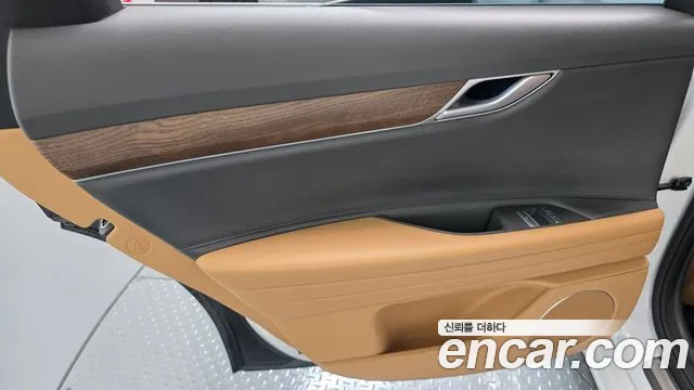 Genesis G80 Бензин 2.5 турбо 2WD — Фото автомобиля 24