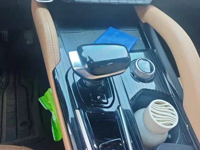 Geely Xingyue L — Фото автомобиля 16