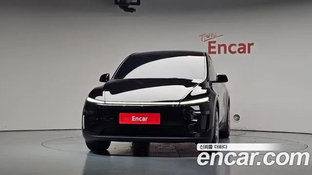 Tesla Model Y — Фото автомобиля 3