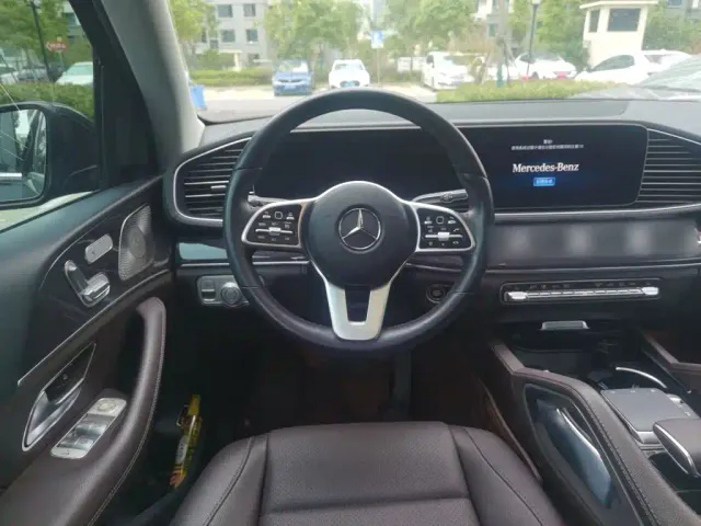 Mercedes-Benz GLE-Class — Фото автомобиля 11
