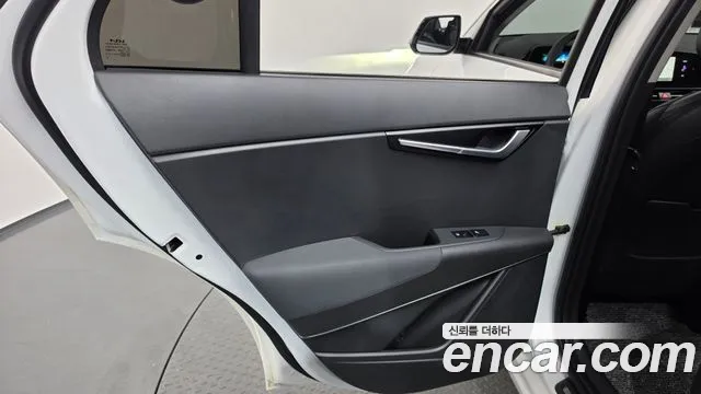 Kia Niro The All New — Фото автомобиля 14