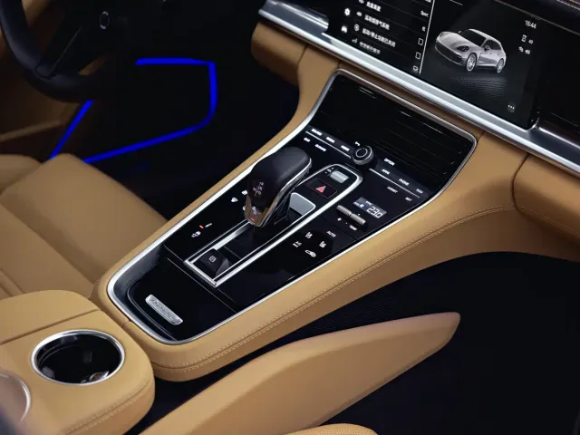 Porsche Panamera — Фото автомобиля 15