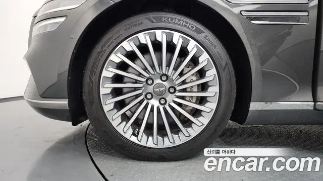 Genesis G80 Electrified G80 (RG3) — Фото автомобиля 5