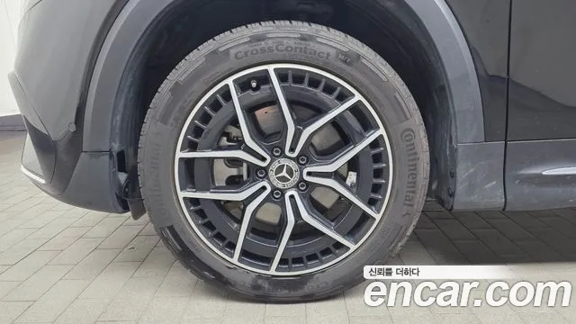 Mercedes-Benz EQB — Фото автомобиля 5
