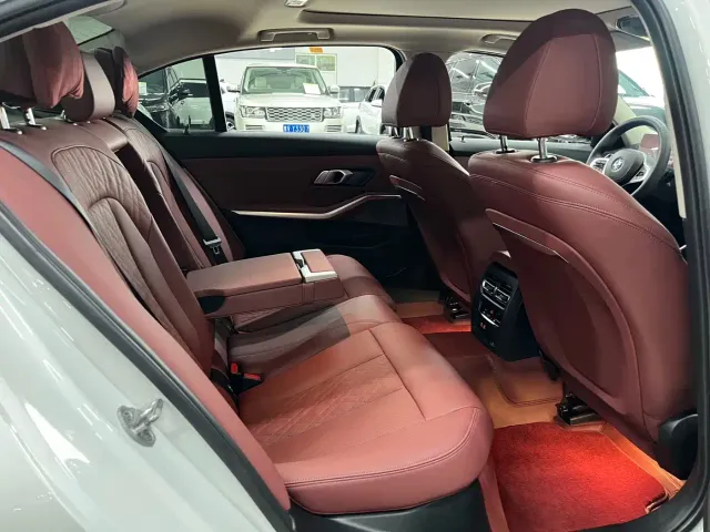 BMW 3 Series — Фото автомобиля 8