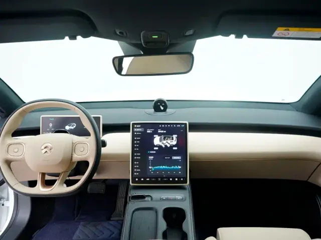 Nio ET5 Touring — Фото автомобиля 3