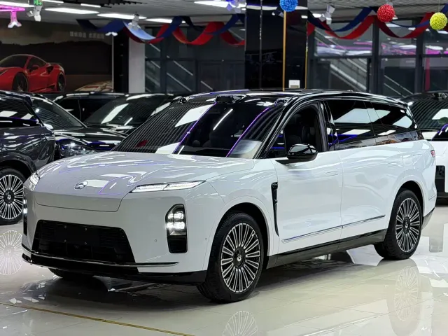 Фотография автомобиля — Nio ES8