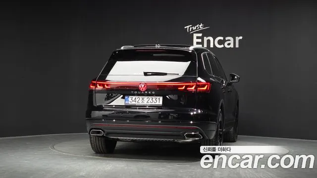 Volkswagen Touareg — Фото автомобиля 4