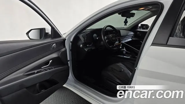 Hyundai Avante CN7 — Фото автомобиля 15