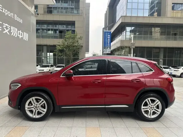 Mercedes-Benz Mercedes-Benz GLA 2022 Facelift II GLA 200 — Фото автомобиля 3