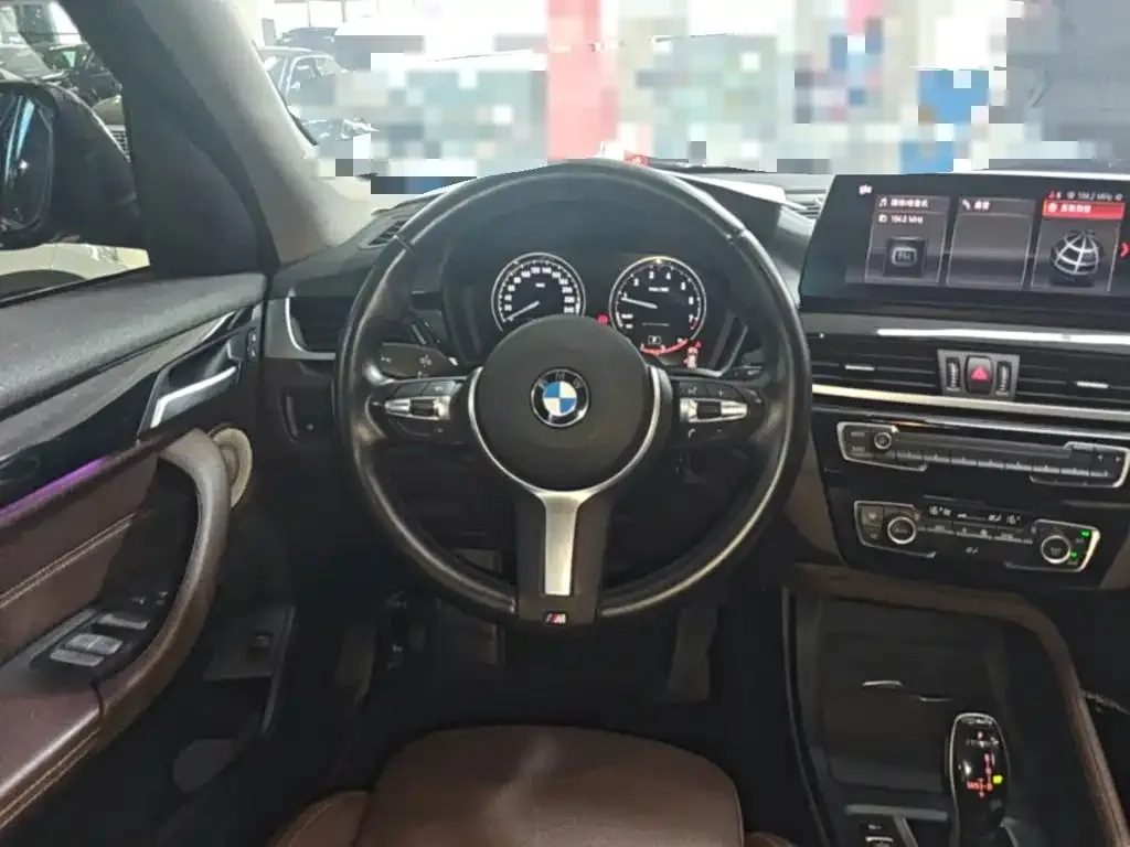 BMW BMW X1 2022 sDrive25Li Leading — Фото автомобиля 10