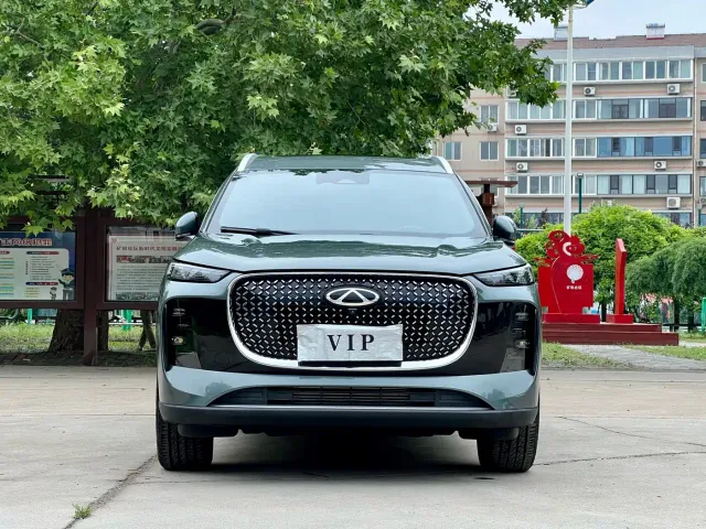 Chery Tiggo 8 PLUS — Фото автомобиля 2