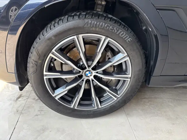 BMW X6 — Фото автомобиля 30