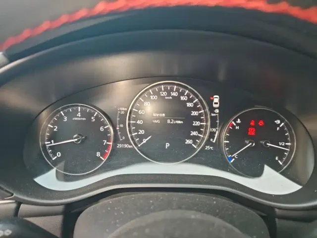 Mazda Axela — Фото автомобиля 11