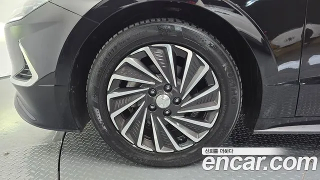 Hyundai Sonata — Фото автомобиля 5