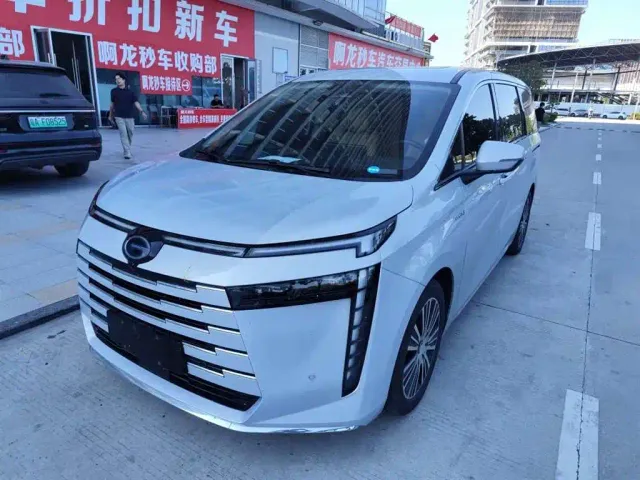 Фотография автомобиля — GAC Trumpchi E8