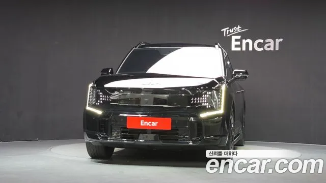 Kia EV9 — Фото автомобиля 3