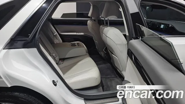 Hyundai Grandeur Grandeur (GN7) 2.5 Бензин 2WD — Фото автомобиля 5