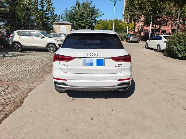 Audi Q3 — Фото автомобиля 9