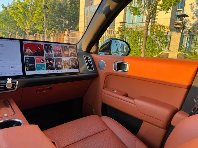 Li Auto L7 — Фото автомобиля 15