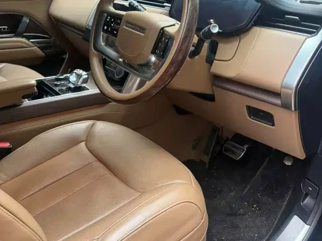 Land Rover Range Rover — Фото автомобиля 7