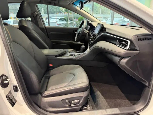 Toyota Camry — Фото автомобиля 13