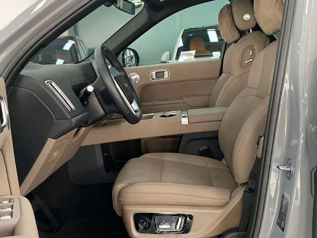 Li Auto L9 — Фото автомобиля 3
