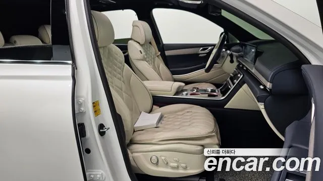 Genesis GV80 — Фото автомобиля 17
