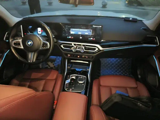 BMW i3 — Фото автомобиля 12