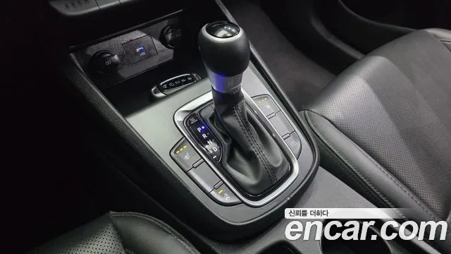 Hyundai Kona The New Hybrid — Фото автомобиля 9