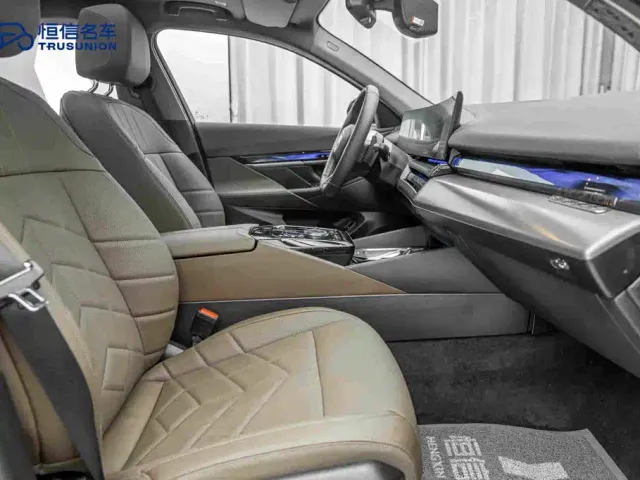 BMW 5 Series — Фото автомобиля 15