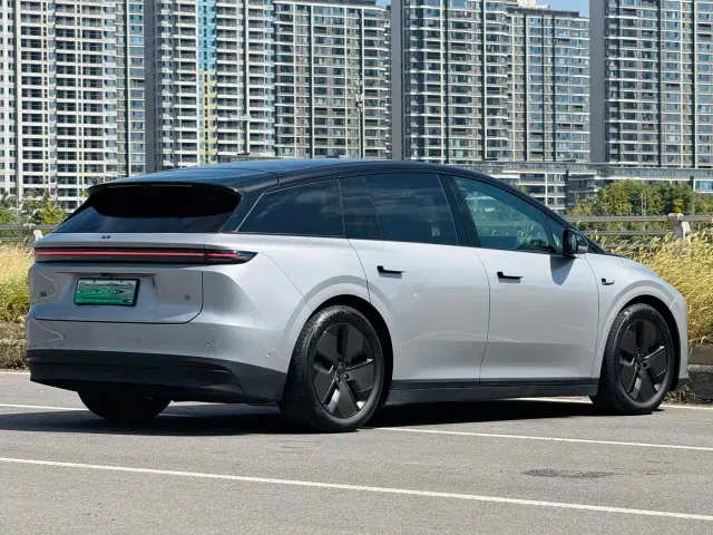 Li Auto i6 — Фото автомобиля 14