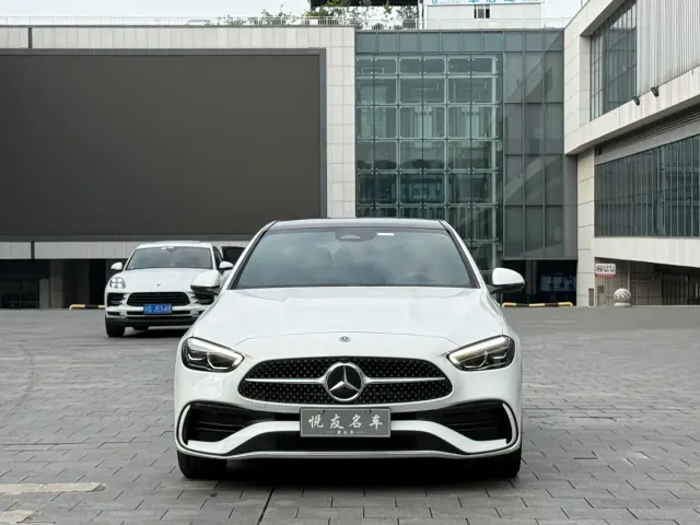 Mercedes-Benz C-Class — Фото автомобиля 2