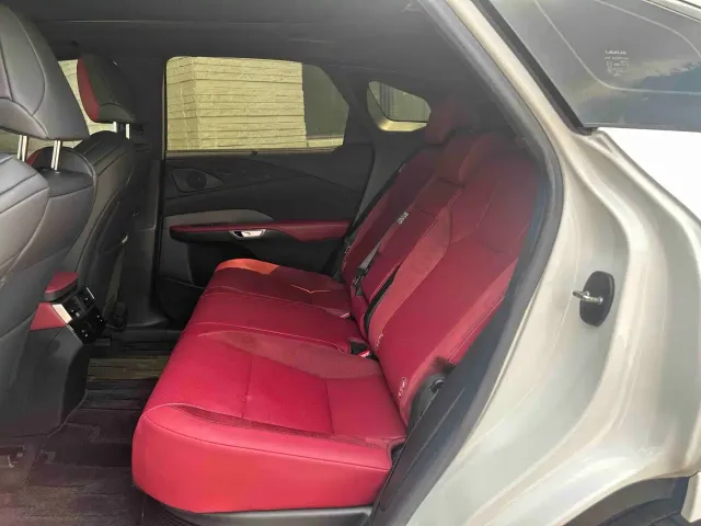 Lexus RX — Фото автомобиля 12