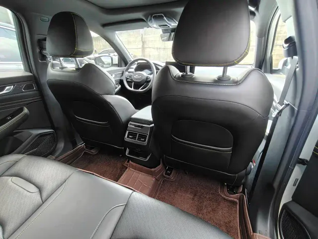 Geely Xingrui — Фото автомобиля 10