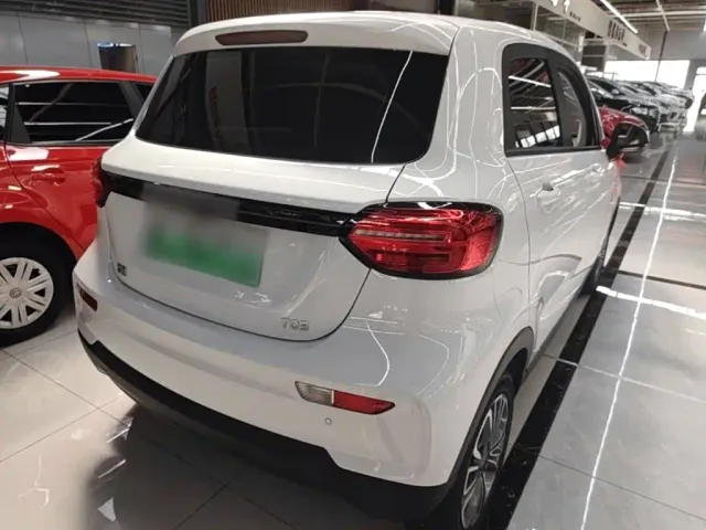 Leapmotor T03 — Фото автомобиля 6