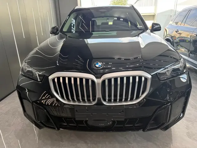 BMW X5 — Фото автомобиля 2