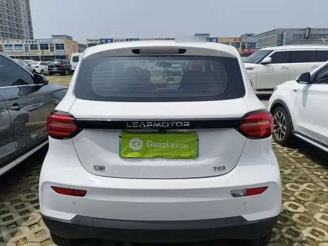 Leapmotor T03 — Фото автомобиля 5