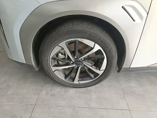 GAC Aion Y — Фото автомобиля 22
