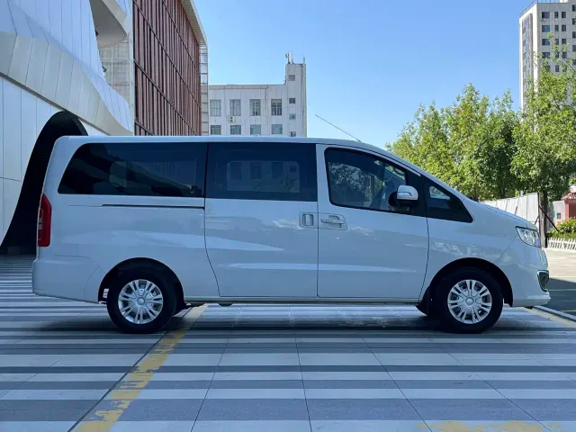 JAC Refine M3 — Фото автомобиля 7