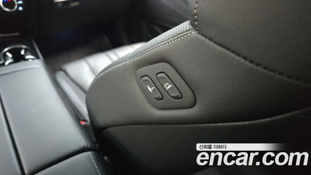 Genesis G80 Бензин 3.5 турбо AWD — Фото автомобиля 25
