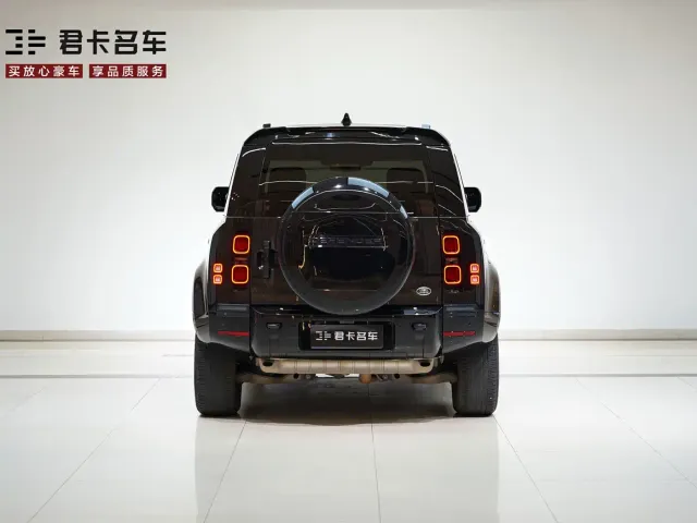 Land Rover Defender — Фото автомобиля 6