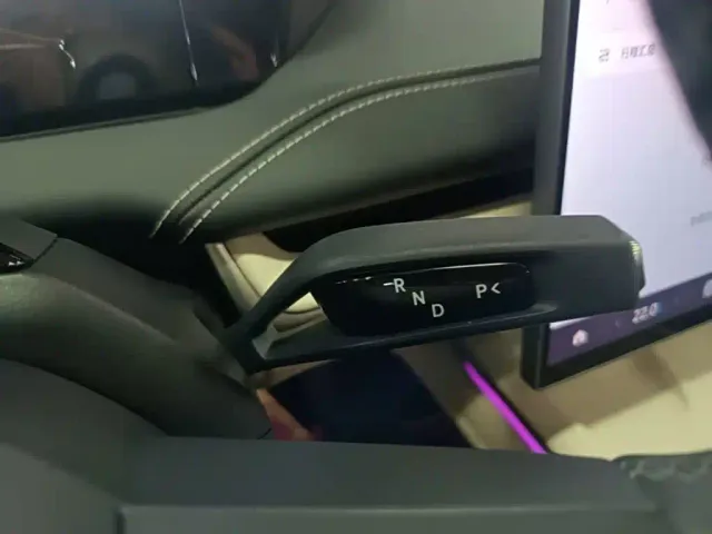 Xiaomi SU7 — Фото автомобиля 13
