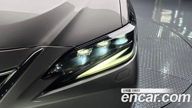 Lexus ES 7th Gen — Фото автомобиля 7