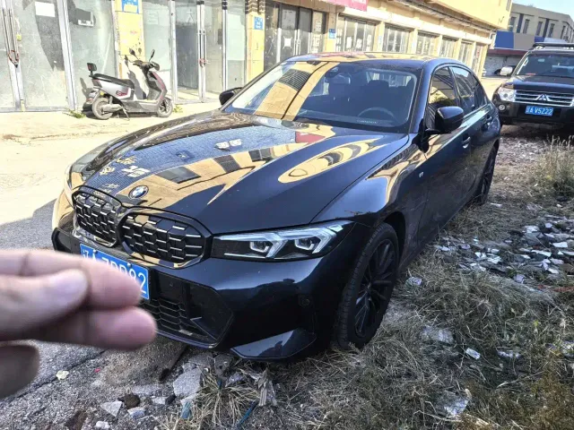 Фотография автомобиля — BMW 3 Series