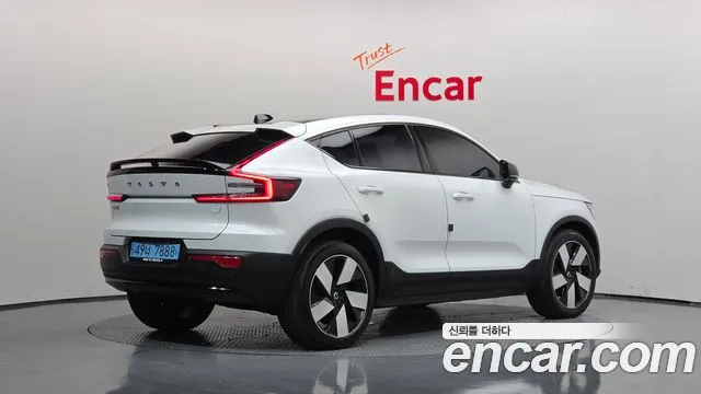 Volvo C40 C40 Recharge — Фото автомобиля 2