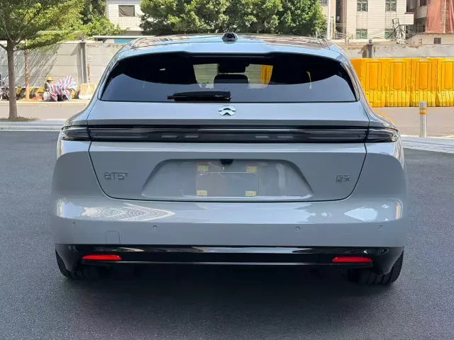 Nio ET5 Touring — Фото автомобиля 6