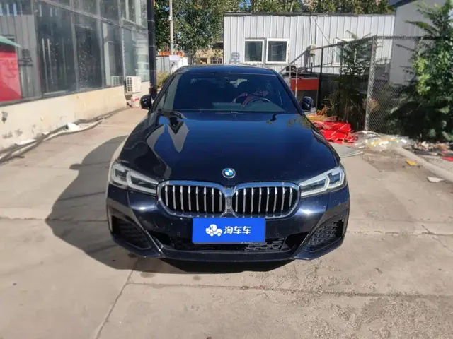 BMW 5 Series — Фото автомобиля 2