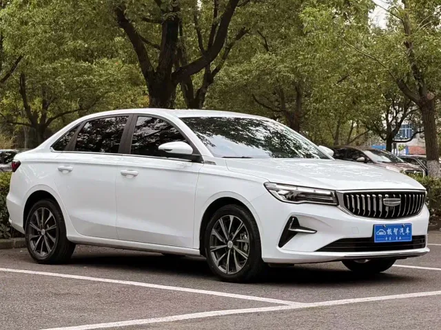 Geely Emgrand 2025 4th Gen 4 Million Commemorative Edition 1.5L CVT Soar — Фото автомобиля 3
