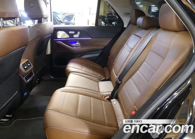 Mercedes-Benz GLE-Class — Фото автомобиля 17